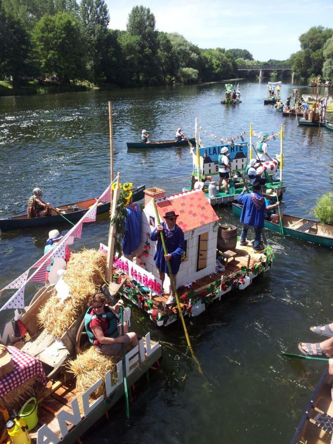 Le Moulin Du Bourg Hotel Epeigne-les-Bois Eksteriør billede