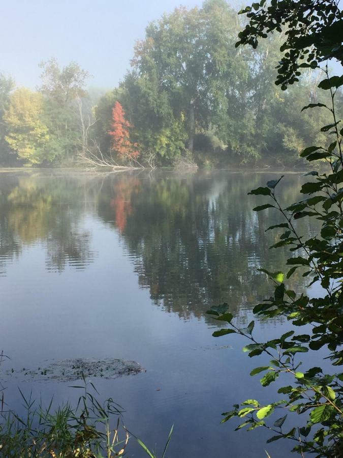 Le Moulin Du Bourg Hotel Epeigne-les-Bois Eksteriør billede